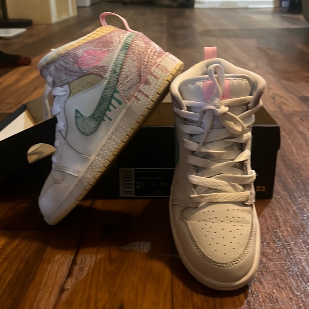 Jordan 1 Mid SE (PS